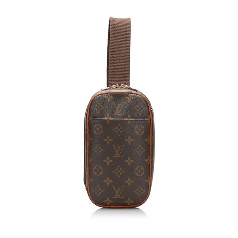 m51870 louis vuitton|louis vuitton monogram pouch.